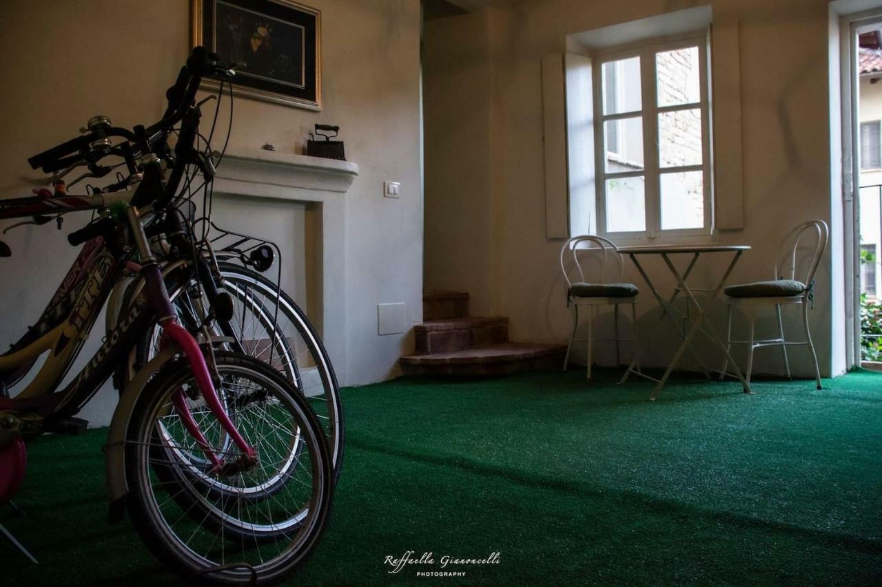 Lunesco Alloggio Divino, Chambre D'Amis Lu (Piedmont) Екстериор снимка